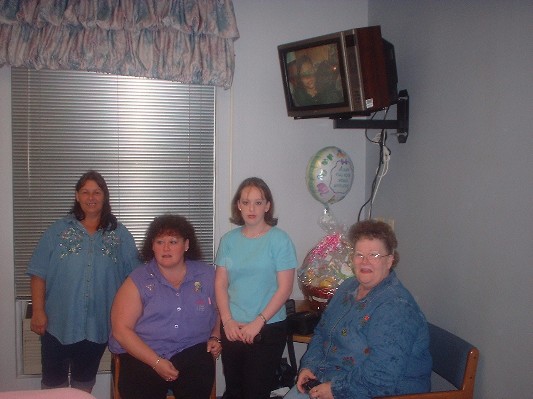 Cindy Babrb jenny Mawmaw hospital.JPG