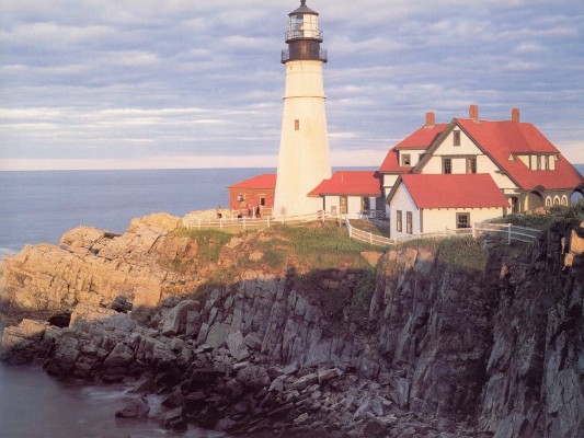 lighthouse1.jpg